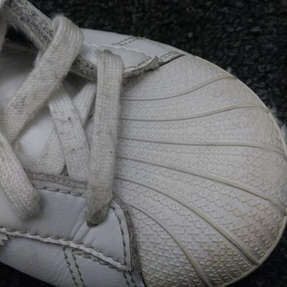 Shoes - Picture 3 of 4